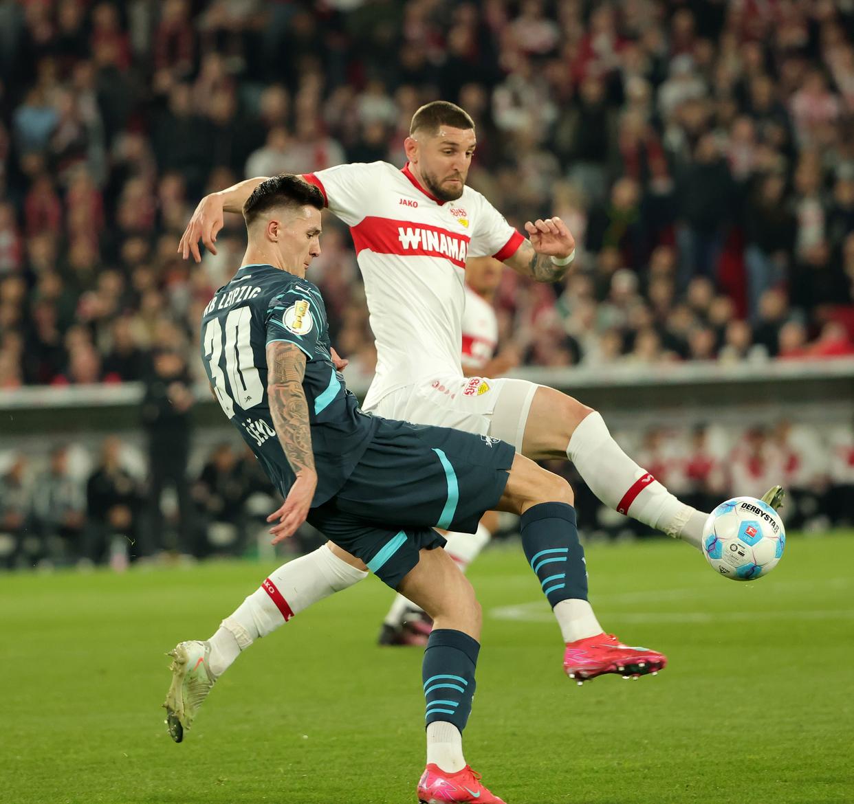 巴伐利亚竞技莱比锡队在德国足球联赛中夺冠 巴伐利亚竞技莱比锡队在德国足球联赛中夺冠