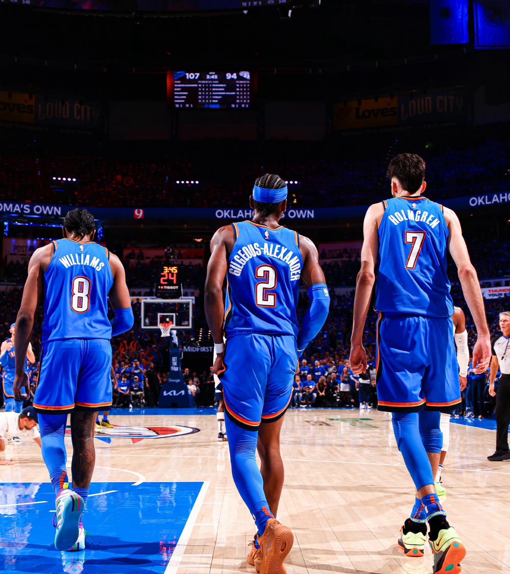 快船后防稳固,轻取对手胜利的简单介绍 快船后防稳固,轻取对手胜利的简单介绍