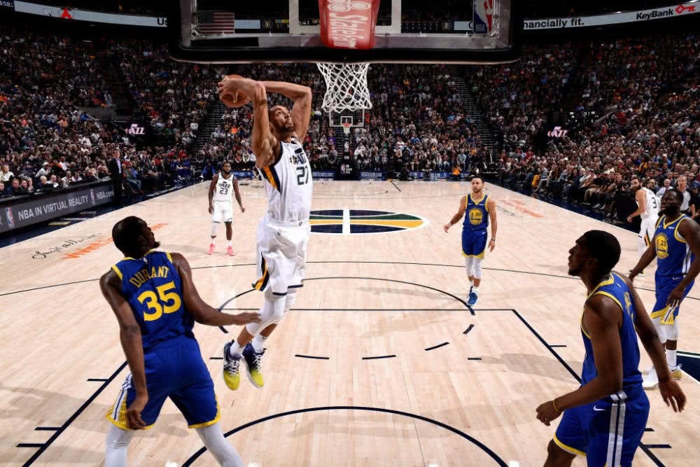 开云体育平台APP-包含焦点大战:比分分析上演巅峰碰撞的词条