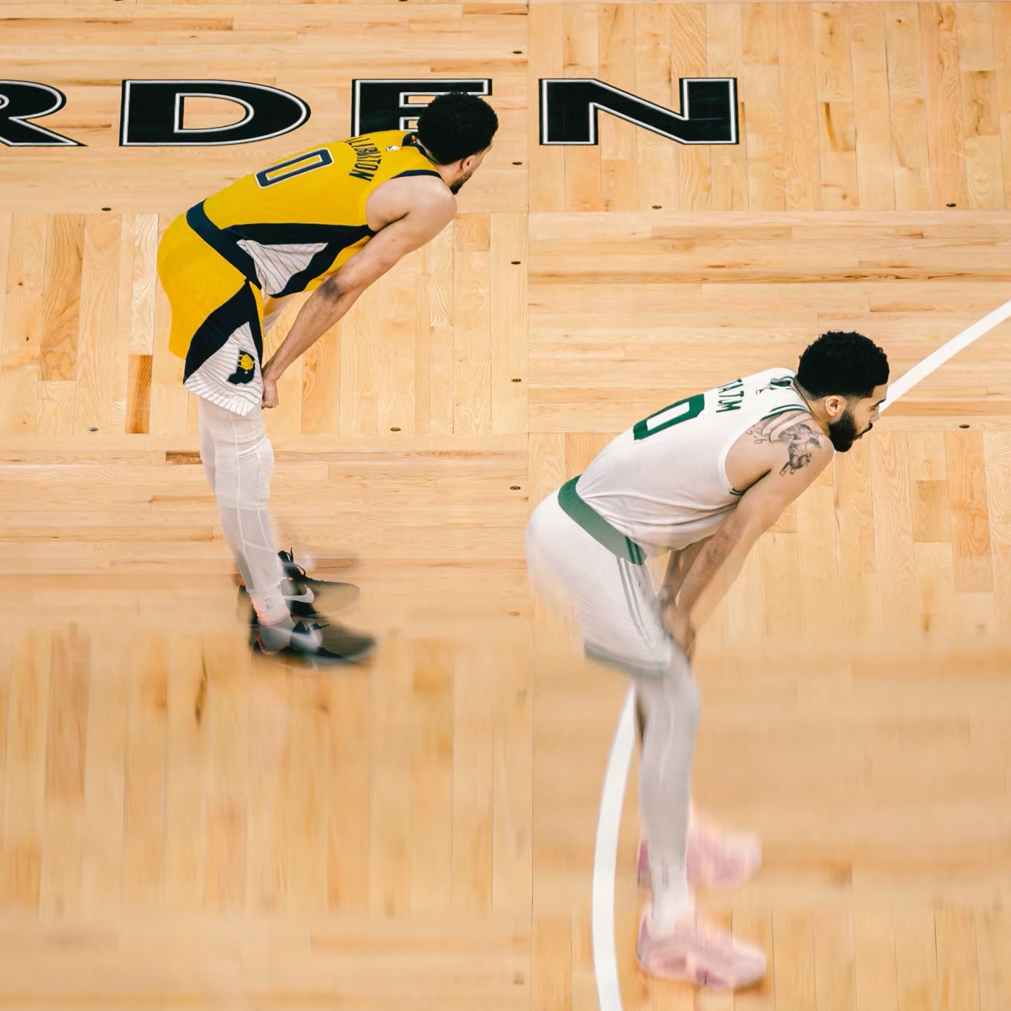 凯尔特人碾压步行者，库里高光表现