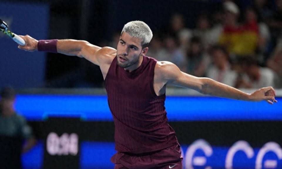 开云平台-联合杯翻盘年终总决赛，阿尔卡拉斯点燃赛场