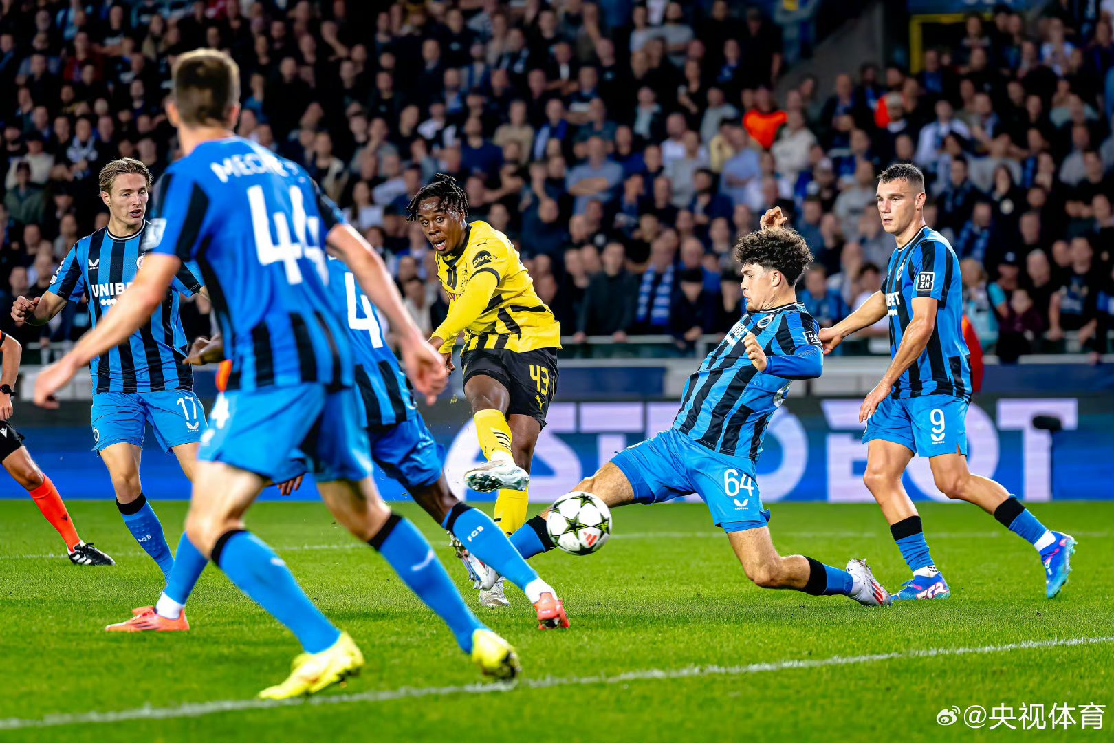 丹麦完胜多特蒙德,门迪状态火热 丹麦完胜多特蒙德,门迪状态火热