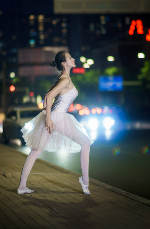 黄喜灿爆发独中两元难救主，马德里竞技4-2横扫日本旅欧军团