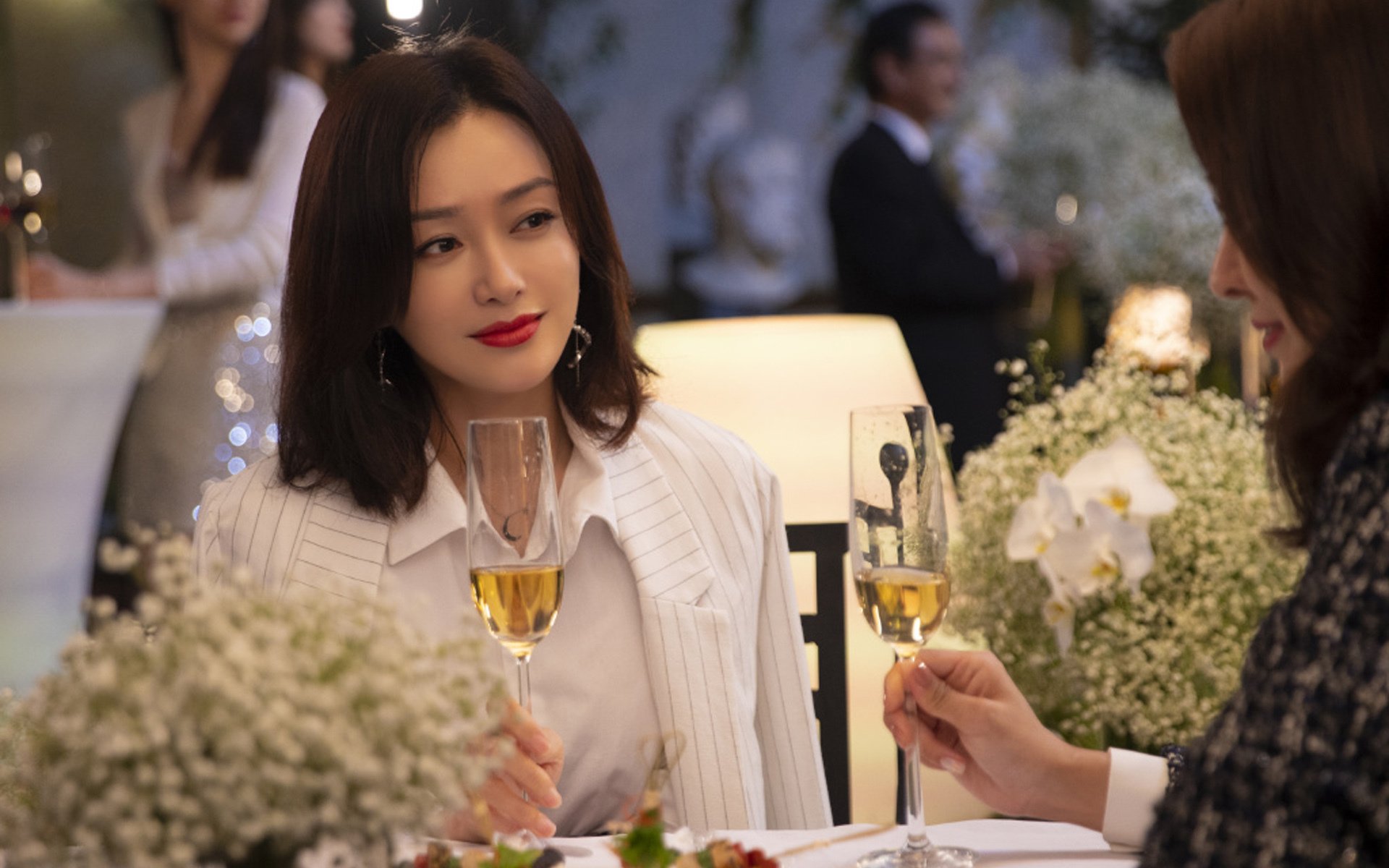 末节19分逆天改命！38岁保罗打碎所有质疑，生涯之夜太阳灼穿雄鹿