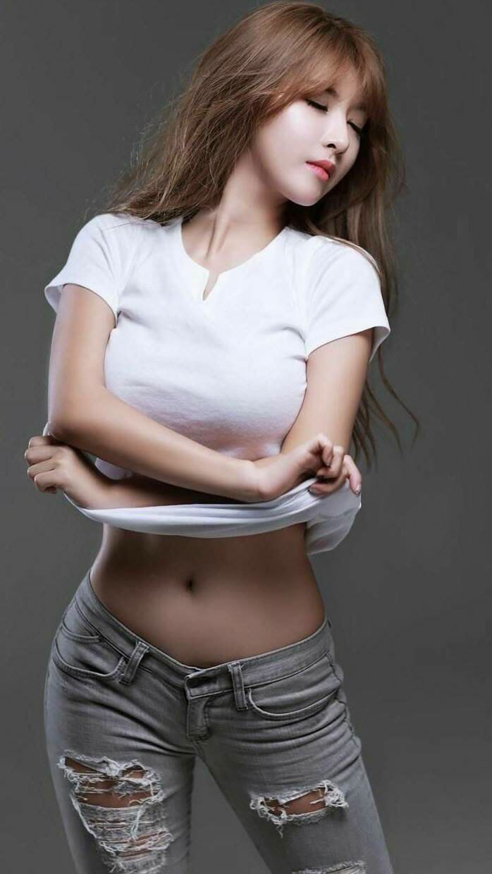 三笘薰锁死对手,冰岛爆冷横扫曼城